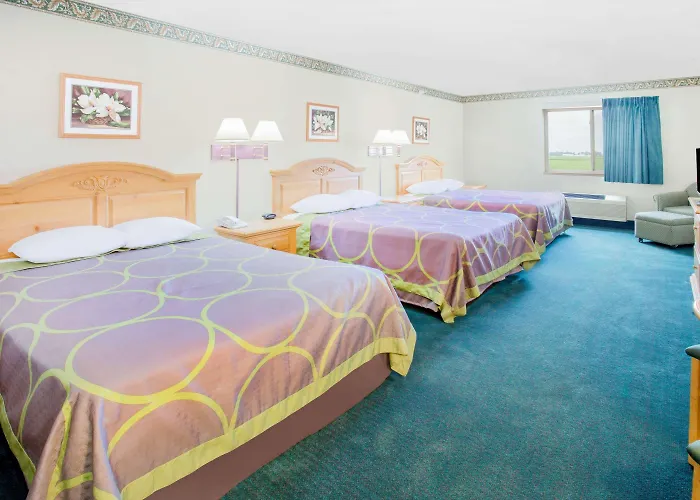 Hotel Burgundy & 2*