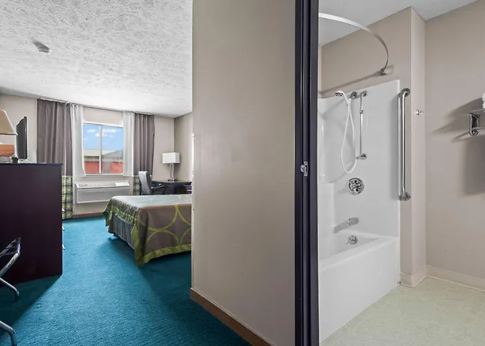 Hotel Burgundy &