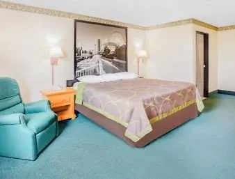 Burgundy & Hotel